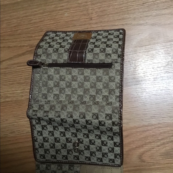 Wallet - Picture 3 of 3